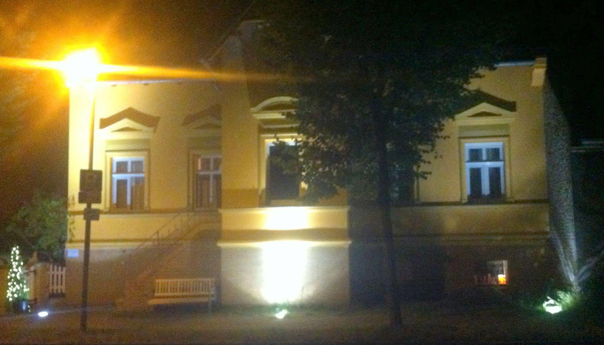 Hotel Dallgow Esterno foto